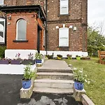 Albert View Rooms